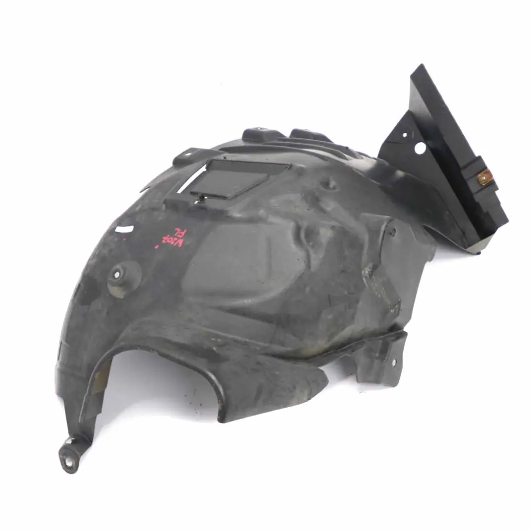 Mercedes W207 Paso de rueda delantero izquierdo sección delantera - SKU A2076901830 - Número de pieza A2076901830
