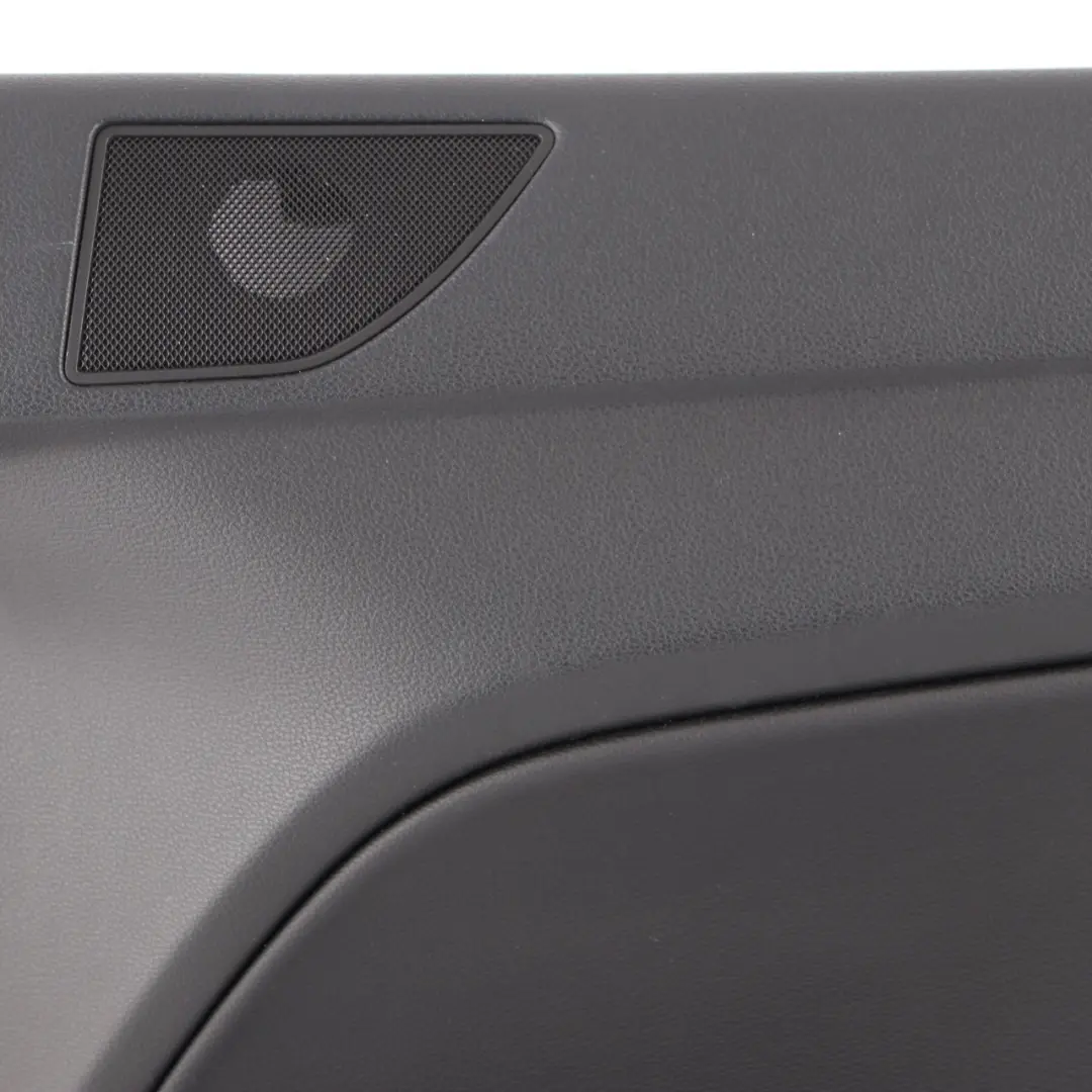 Seitliche Verkleidungsplatte Hinten Rechts Schwarz für Mercedes C207 mit Teilenummer A2076902425 Mercedes C207 Seitliche Verkleidungsplatte Hinten Rechts Schwarz - SKU A2076902425 - Teilenummer A2076902425