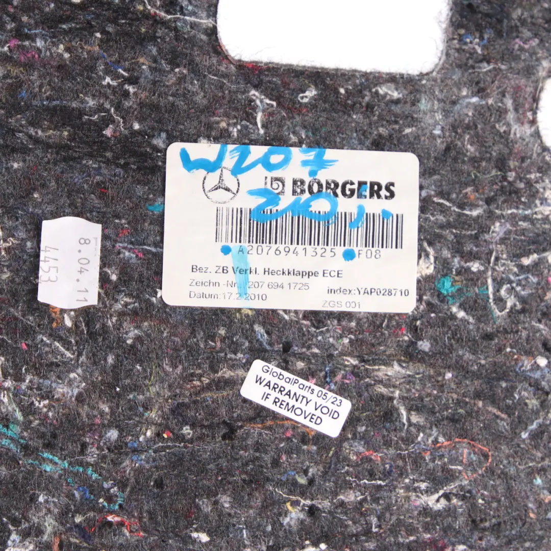 Tapa del maletero Mercedes C207 W207 Cobertura interior la puerta trasera cupé para con número de pieza A2076941325 Tapa del maletero Mercedes C207 W207 Cobertura interior la puerta trasera cupé - SKU A2076941325 - Número de pieza A2076941325