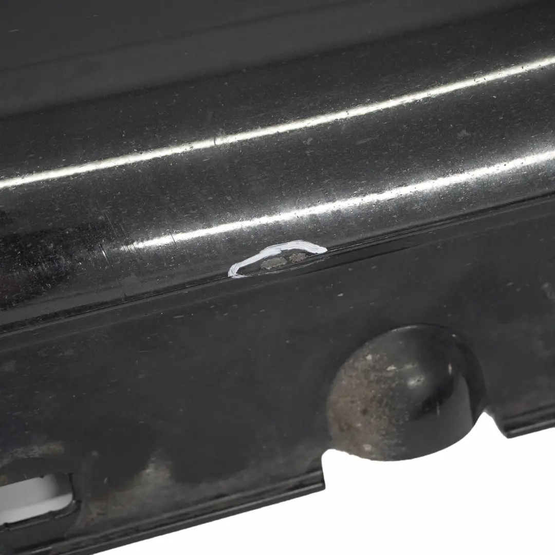 Mercedes W207 AMG Cache seuil de porte laterale gauche Noir Obsidien - 197 - SKU A2076981354-OB - Numéro de pièce A2076981354