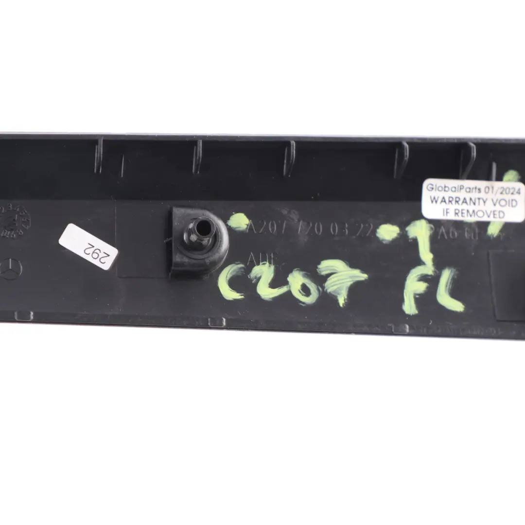 Mercedes W207 C207 Türkartenleiste Verkleidung Vorne Links Panel Alu - SKU A2077200322-1 - Teilenummer A2077200322