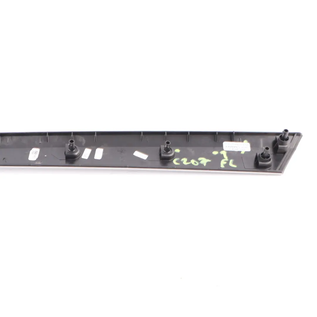 Mercedes W207 C207 Türkartenleiste Verkleidung Vorne Links Panel Alu - SKU A2077200322-1 - Teilenummer A2077200322