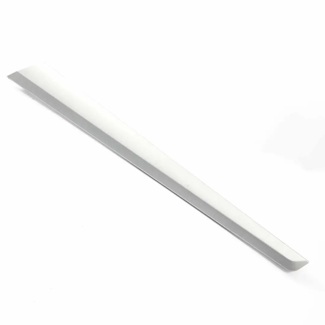 Mercedes W207 Striscia porta anteriore destra Rivestimento interno - SKU A2077200422 - Numero di parte A2077200422