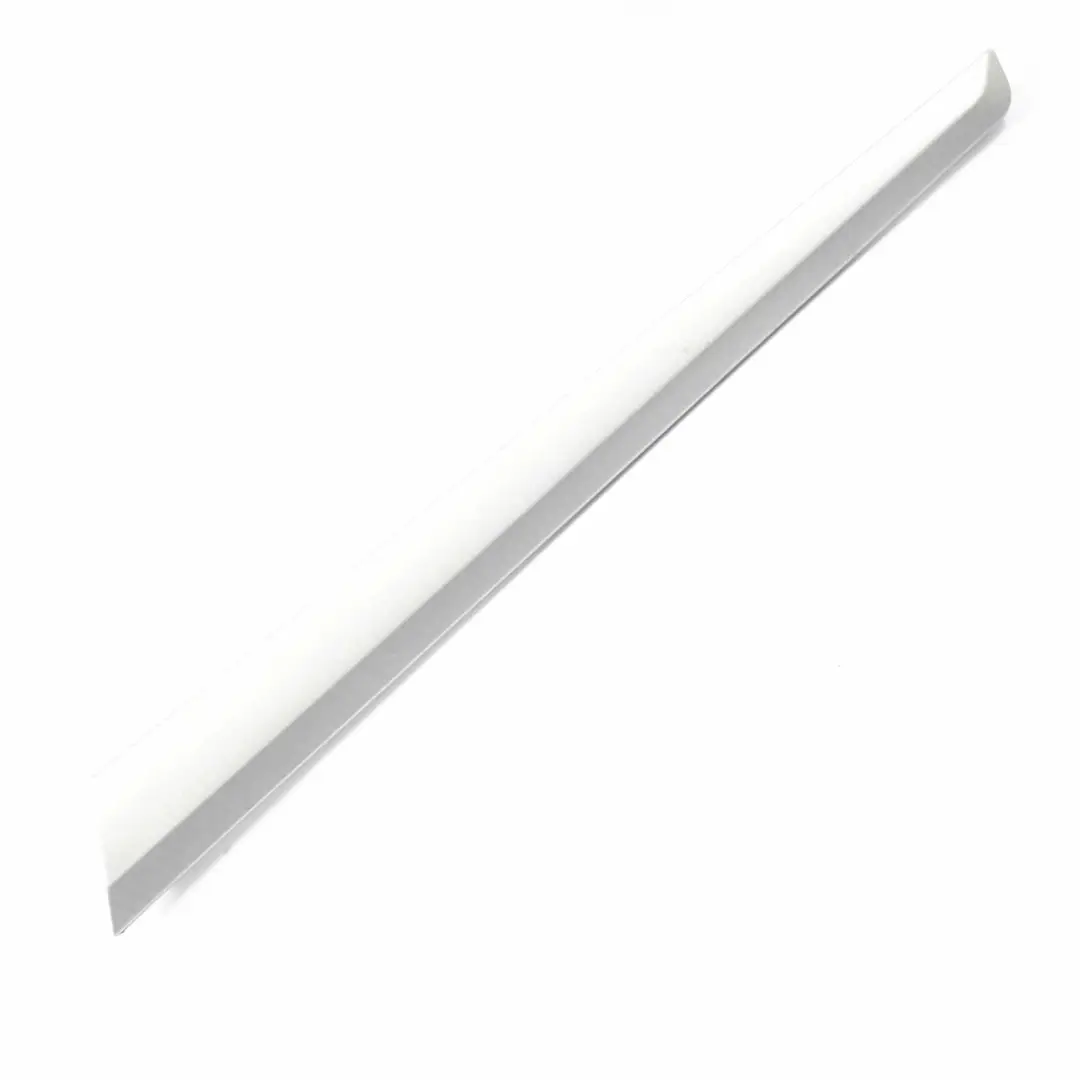 Mercedes W207 Striscia porta anteriore destra Rivestimento interno - SKU A2077200422 - Numero di parte A2077200422