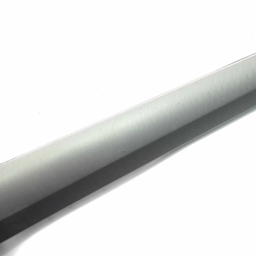 W207 Striscia porta anteriore destra Rivestimento interno per Mercedes con numero di parte A2077200422 Mercedes W207 Striscia porta anteriore destra Rivestimento interno - SKU A2077200422 - Numero di parte A2077200422