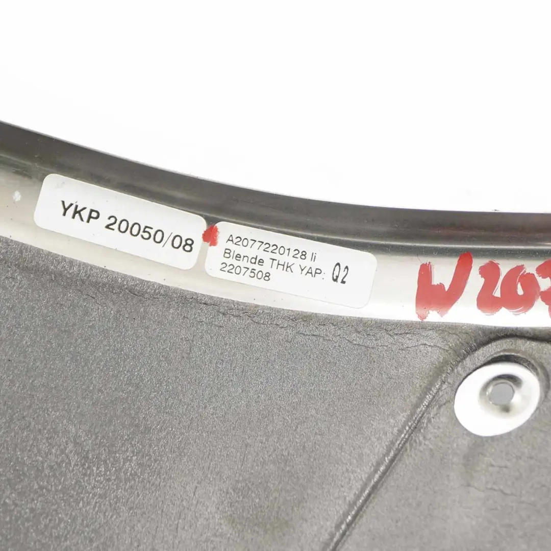 W207 Türverkleidung Abdeckung Rand Chrom Finisher Links Rechts Set für Mercedes mit Teilenummer A2077220128 Mercedes W207 Türverkleidung Abdeckung Rand Chrom Finisher Links Rechts Set - SKU A2077220128/A2077220228 - Teilenummer A2077220128