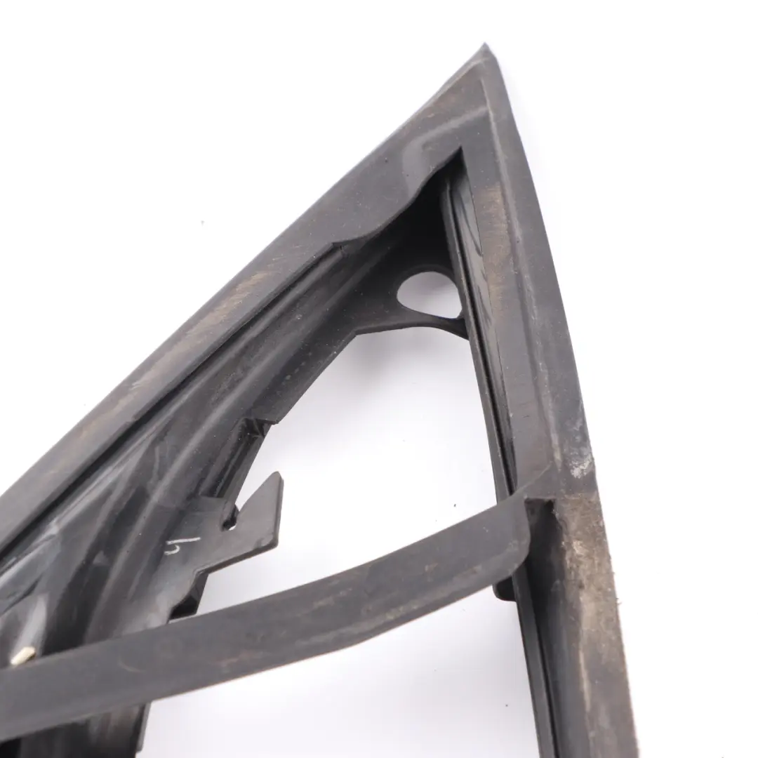 Puerta Delantera Junta de Goma de Sellado Izquierda para Mercedes C207 con número de pieza A2077270187 Mercedes C207 Puerta Delantera Junta de Goma de Sellado Izquierda - SKU A2077270187 - Número de pieza A2077270187