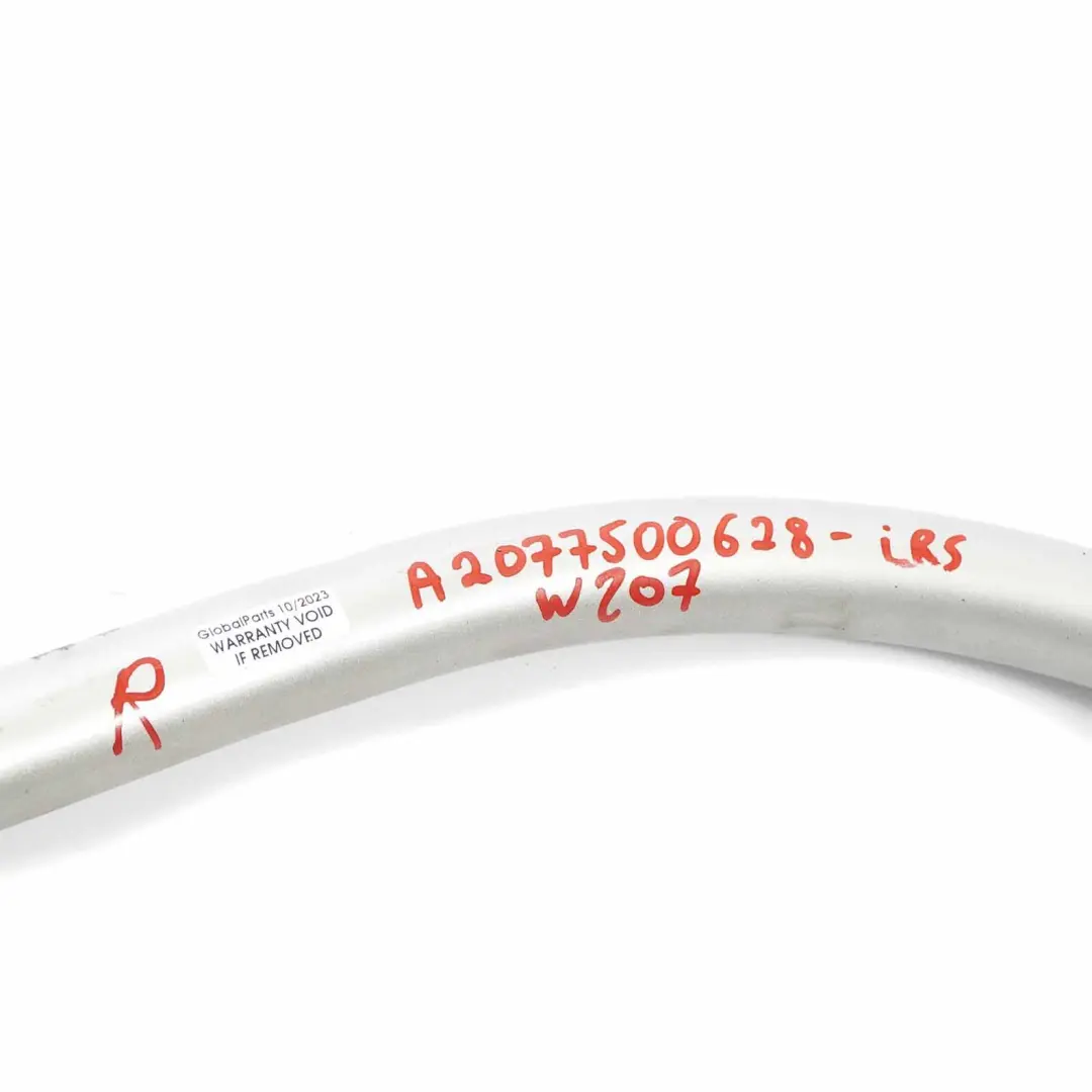 W207 C207 Zawias Klapy Bagażnika Prawy do Mercedes o numerze A2077500628 Mercedes W207 C207 Zawias Klapy Bagażnika Prawy - SKU A2077500628-IRS - Numer Części A2077500628