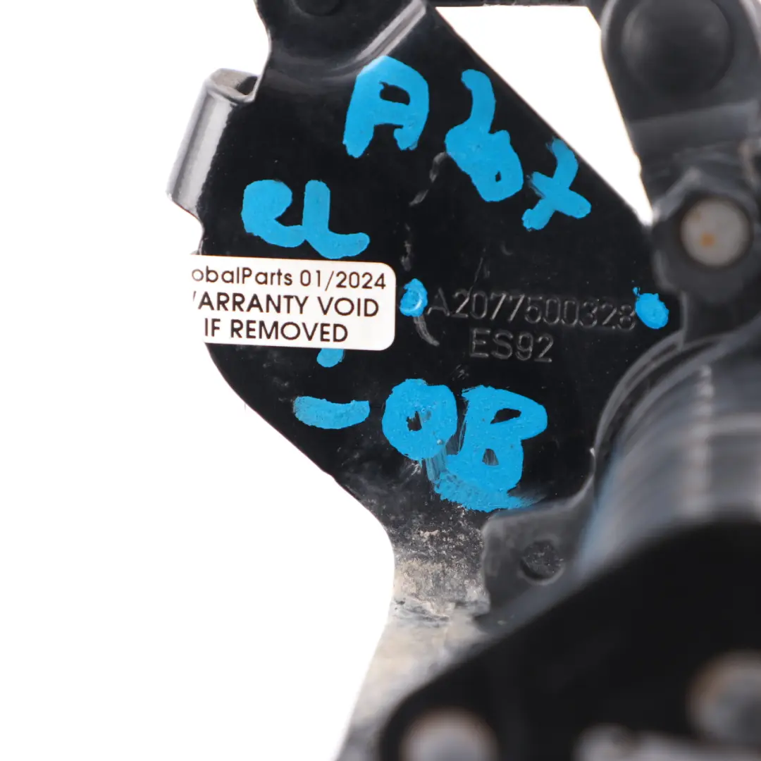 Mercedes A207 Charnière Arrière Gauche Conducteur Hayon Coffre Métallisé 197 - SKU A2077500928-OB - Numéro de pièce A2077500928