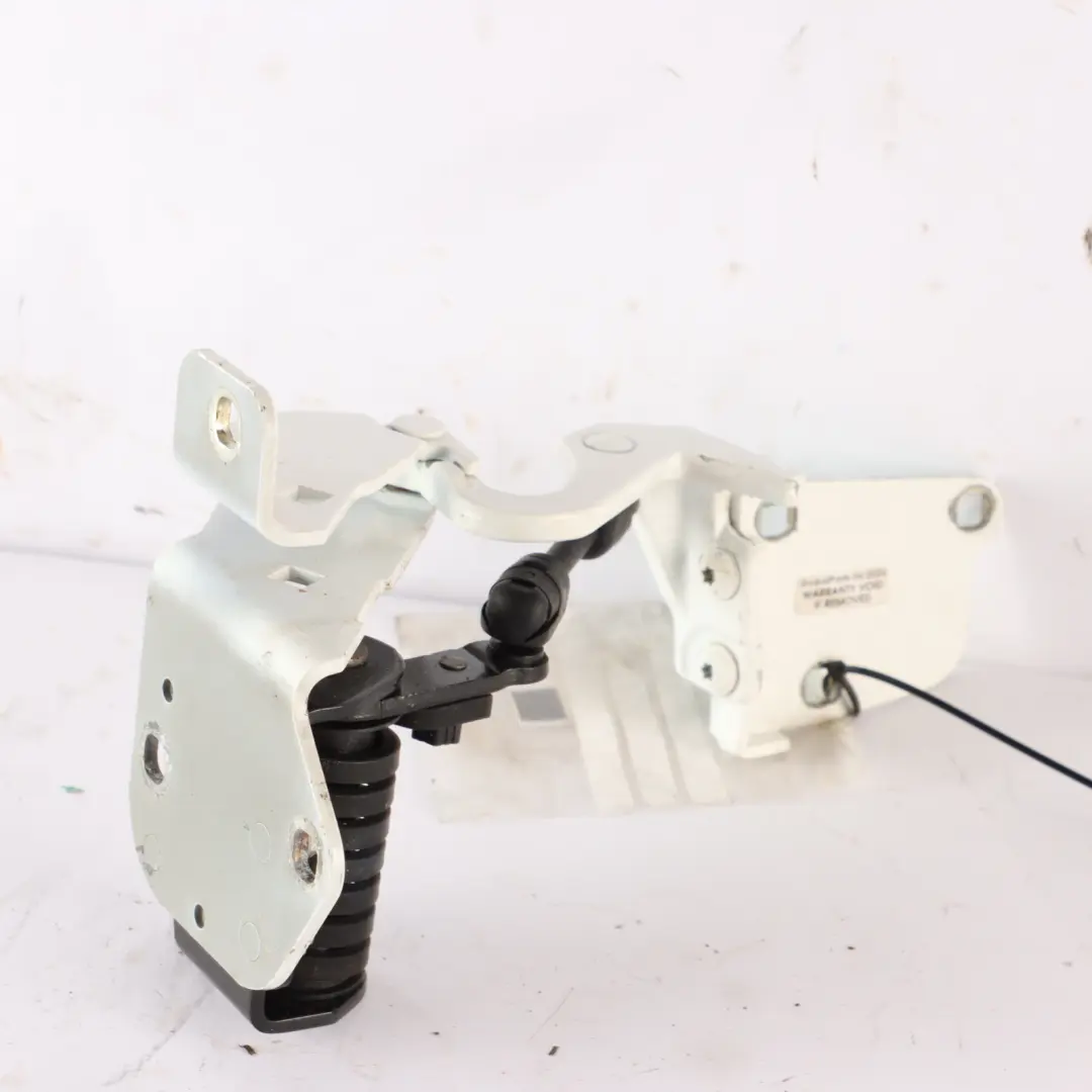 Trunk Lid Hinge Rear Right O/S Polar White - 149 A2077500428 to Mercedes A207 with Part number A2077501028 Mercedes A207 Trunk Lid Hinge Rear Right O/S Polar White - 149 A2077500428 - SKU A2077501028-POL - Part number A2077501028