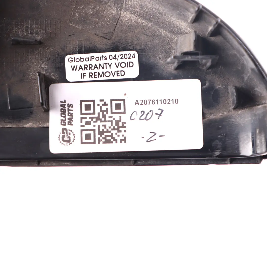 Osłona Obudowa Lusterka Prawa Czarna do Mercedes C207 W212 o numerze A2078110210 Mercedes C207 W212 Osłona Obudowa Lusterka Prawa Czarna - SKU A2078110210 - Numer Części A2078110210