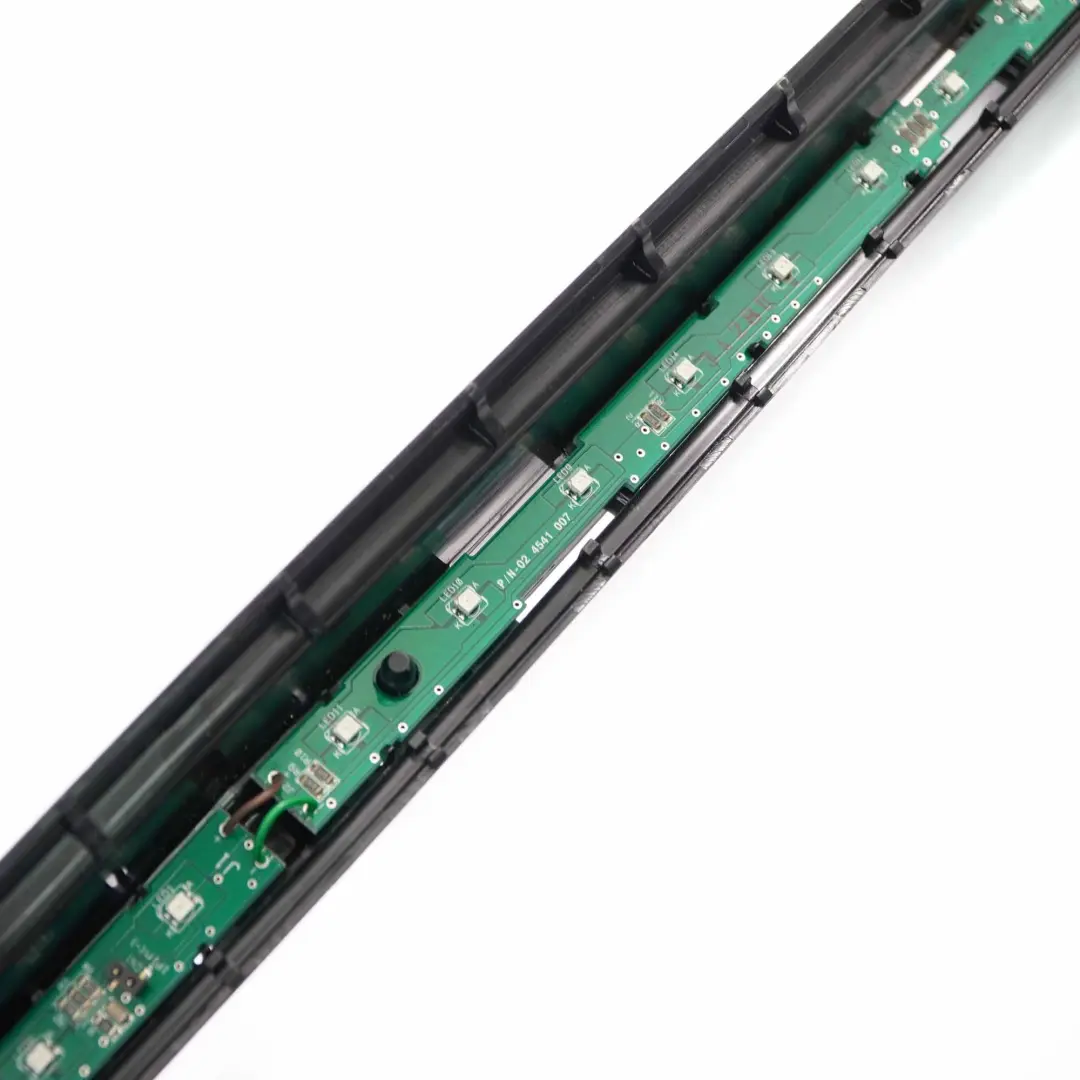 W207 C207 Luz freno trasera adicional Tercera luz freno para Mercedes con número de pieza A2078200156 Mercedes W207 C207 Luz freno trasera adicional Tercera luz freno - SKU A2078200156-1 - Número de pieza A2078200156