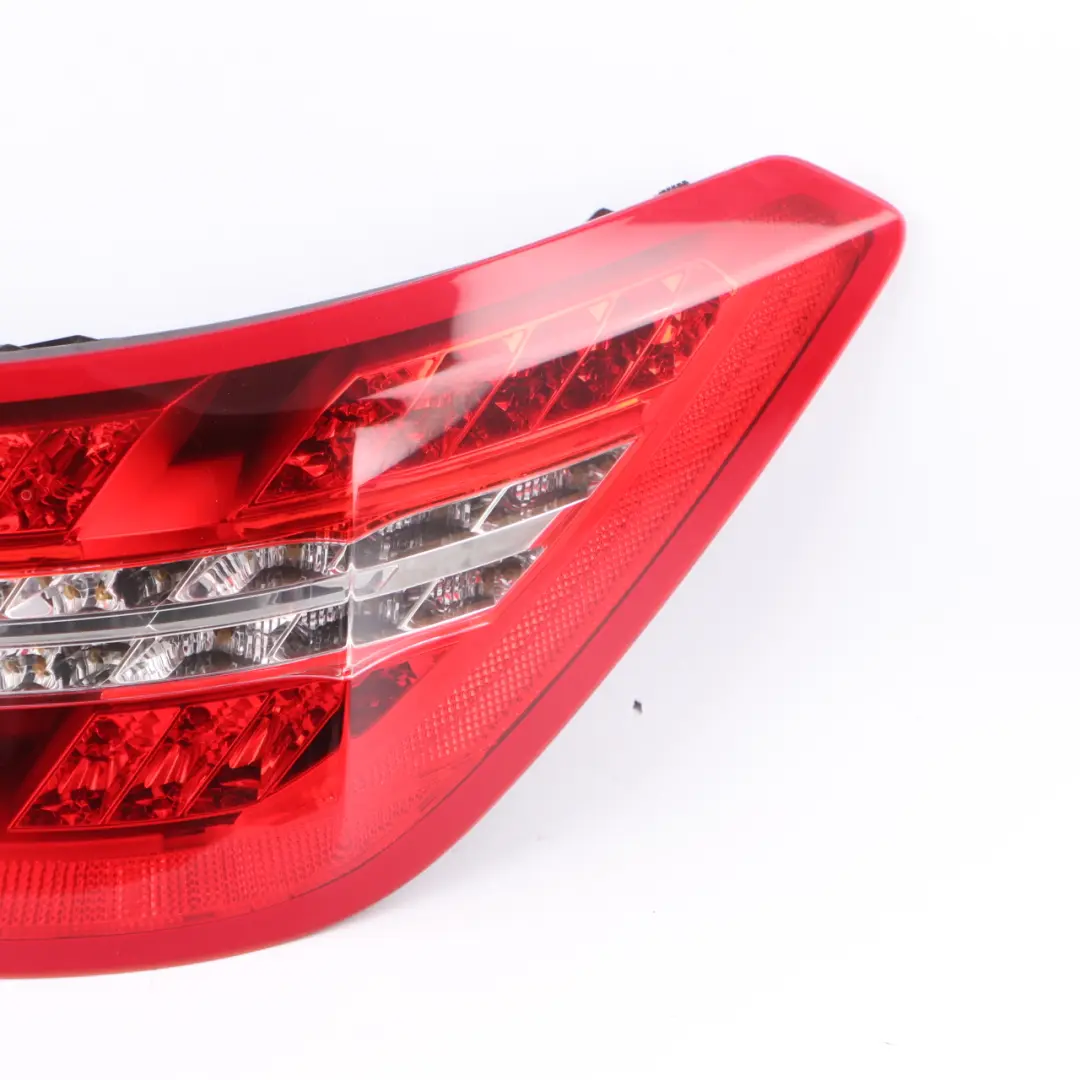 Mercedes A207 C207 Luz Trasera Derecha Luz Trasera - SKU A2078200264 - Número de pieza A2078200264