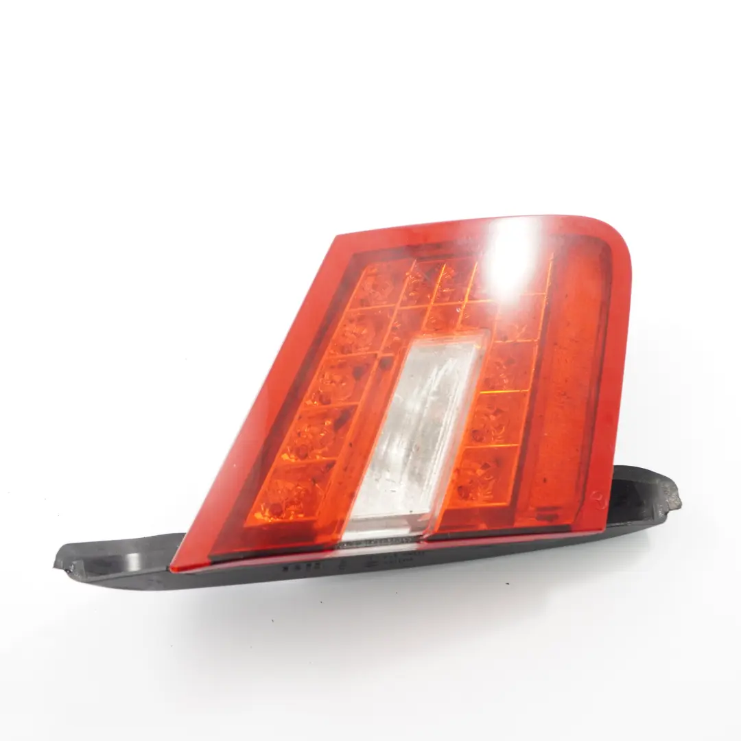 W207 Fanale posteriore lato sinistro Luce coperchio interno per Mercedes con numero di parte A2078200364 Mercedes W207 Fanale posteriore lato sinistro Luce coperchio interno - SKU A2078200364-1 - Numero di parte A2078200364
