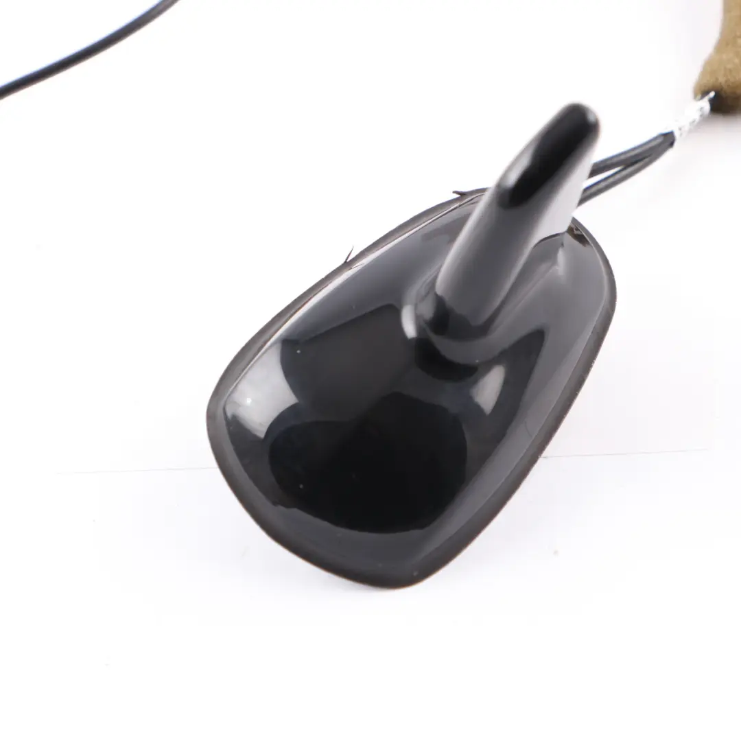 Antenna Da Tetto Mercedes C207 W207 C204 W212 Antenna Top per con numero di parte A2078201075 Antenna Da Tetto Mercedes C207 W207 C204 W212 Antenna Top - SKU A2078201075 - Numero di parte A2078201075