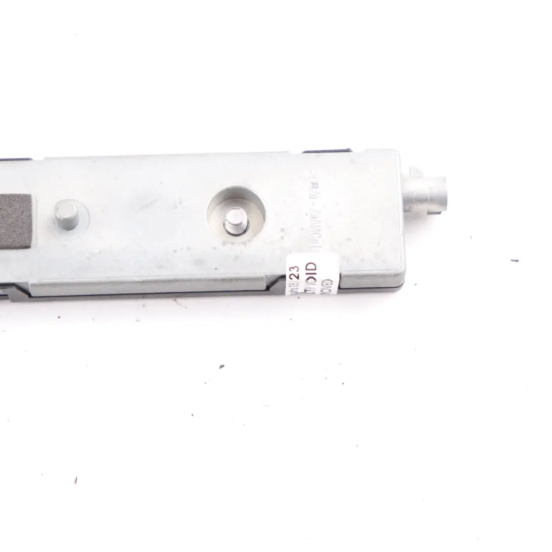 W207 Wzmacniacz Anteny Antena Lewy do Mercedes o numerze A2078201189 Mercedes W207 Wzmacniacz Anteny Antena Lewy - SKU A2078201189 - Numer Części A2078201189