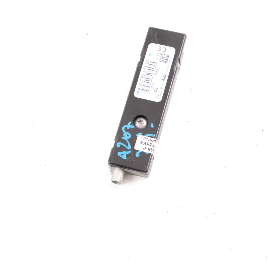 Amplificatore antenna Mercedes W207 Cabrio Unità antenna sinistra per con numero di parte A2078201189 Amplificatore antenna Mercedes W207 Cabrio Unità antenna sinistra - SKU A2078201189 - Numero di parte A2078201189