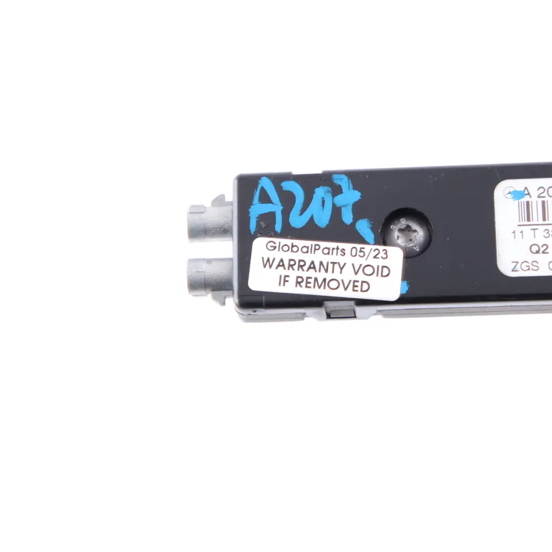 W207 A207 Cabrio Amplificador antena Aerial Modulo Derecha para Mercedes con número de pieza A2078201589 Mercedes W207 A207 Cabrio Amplificador antena Aerial Modulo Derecha - SKU A2078201589 - Número de pieza A2078201589
