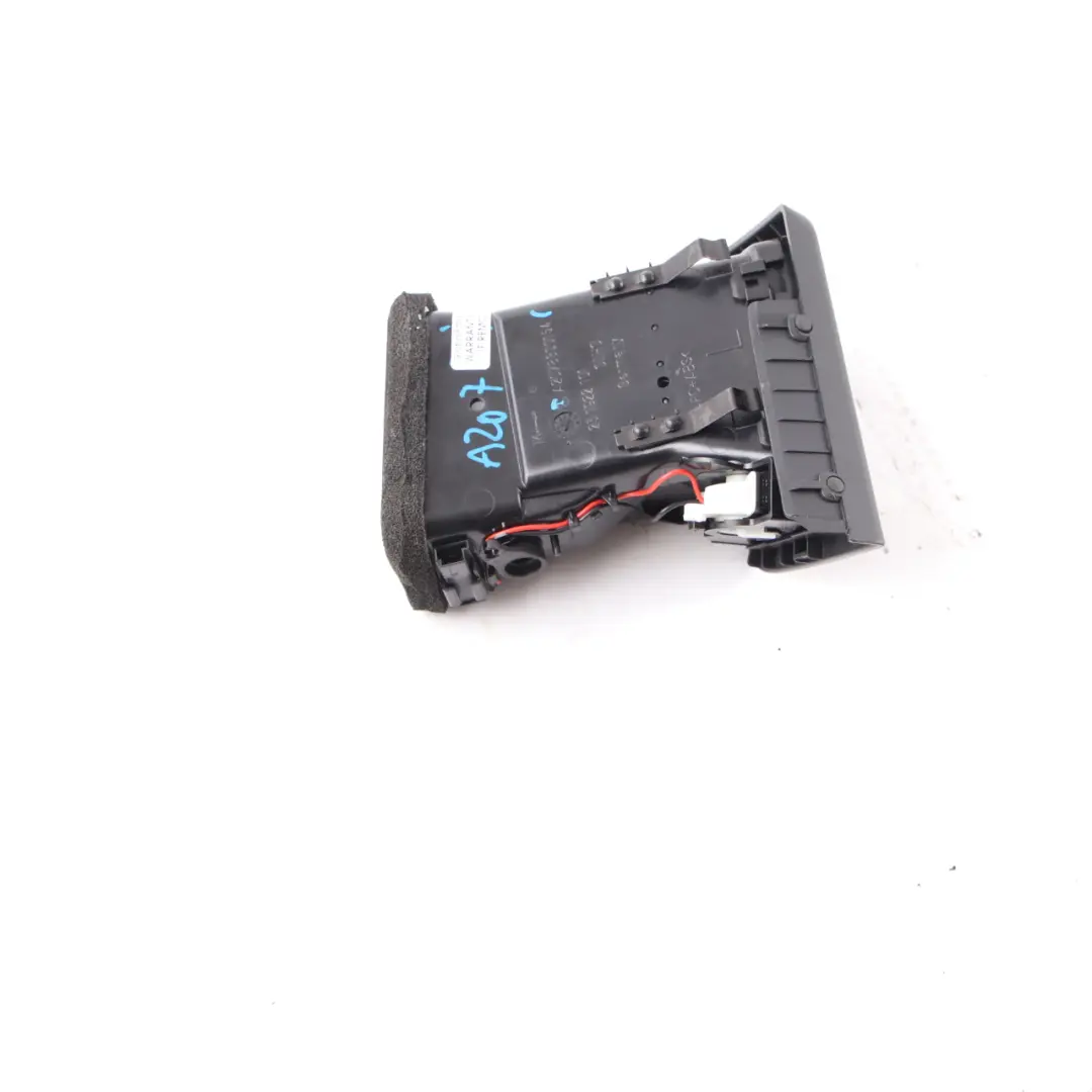 Luft Entlüftung Mercedes W207 C207 Salpicadero Parrilla Izquierda para con número de pieza A2078300154 Luft Entlüftung Mercedes W207 C207 Salpicadero Parrilla Izquierda - SKU A2078300154 - Número de pieza A2078300154