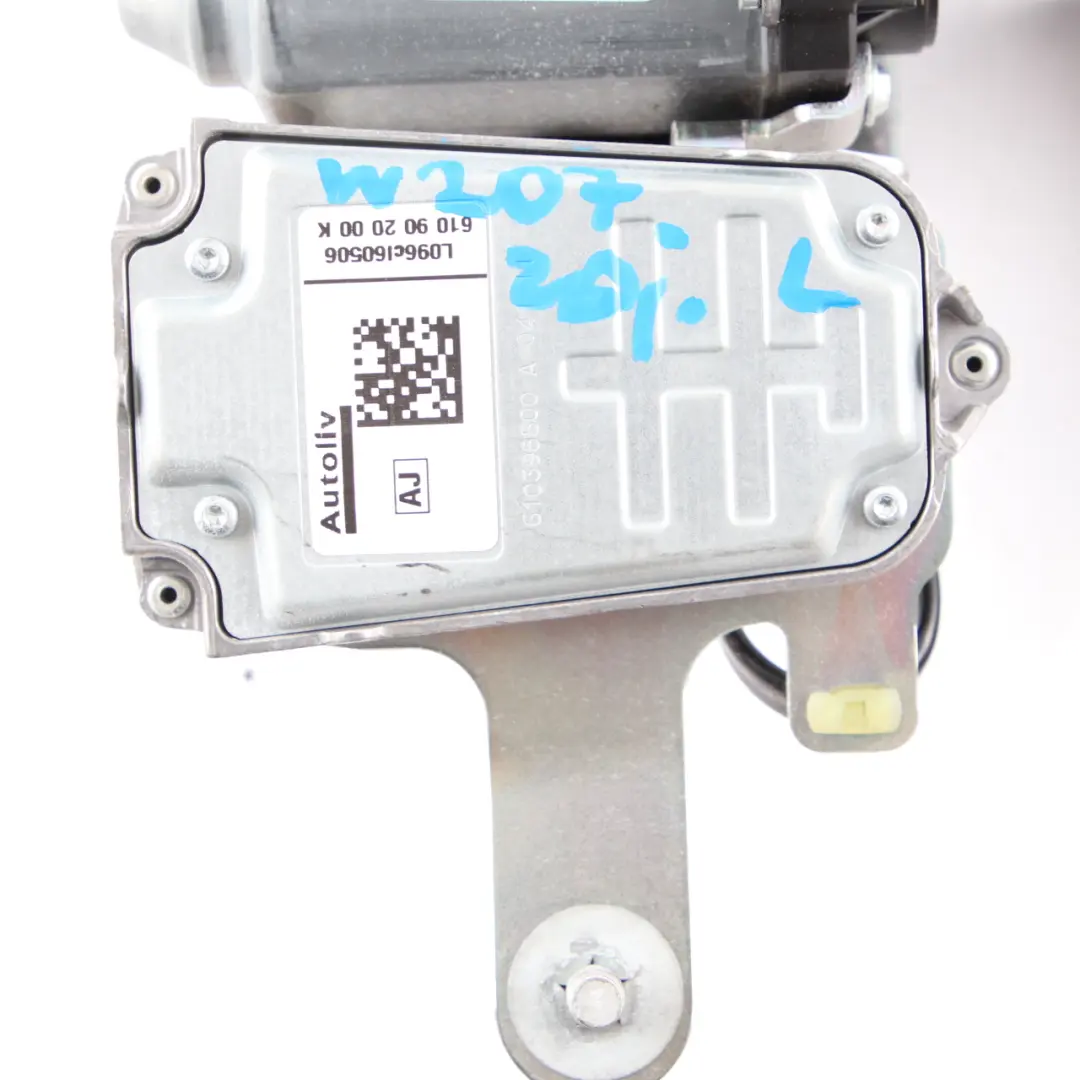  Ceinture de Sécurité Mercedes W207 C207 A207 Avant Gauche Noir - SKU A2078604185 - Numéro de pièce A2078604185