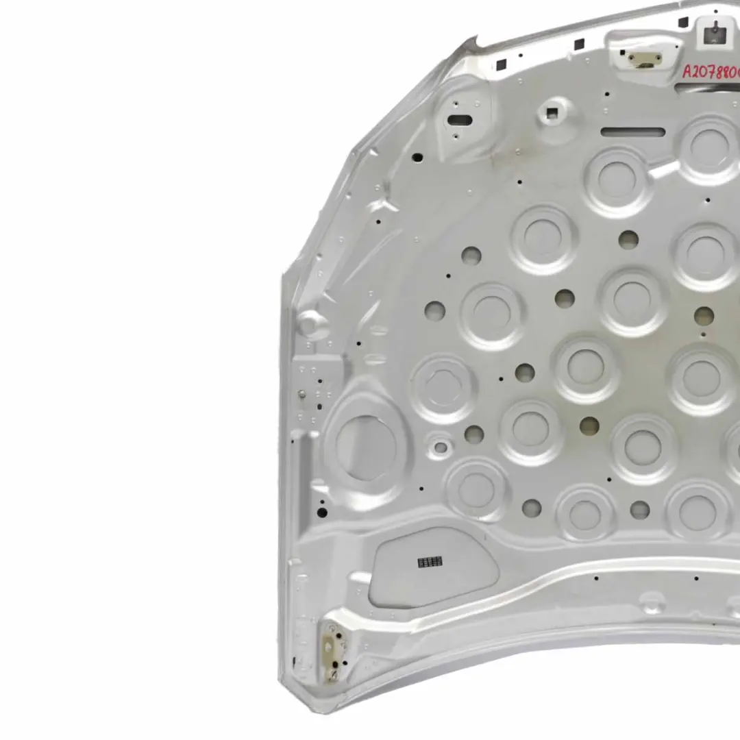 W207 Maska Silnika Iridium Silver - 775 do Mercedes o numerze A2078800057 Mercedes W207 Maska Silnika Iridium Silver - 775 - SKU A2078800057-IRS - Numer Części A2078800057