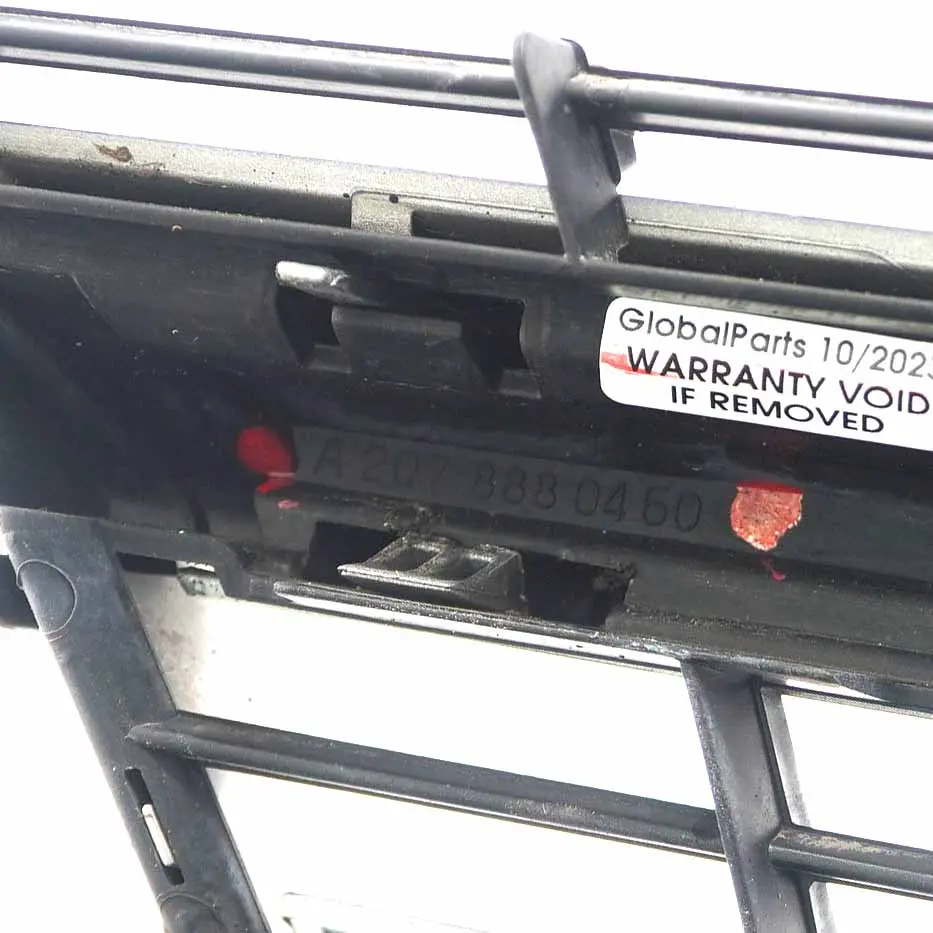 Mercedes W207 Parrilla Delantera Tapa Radiador Capó Panel Cromo A2078880460 - SKU A2078803183 - Número de pieza A2078803183