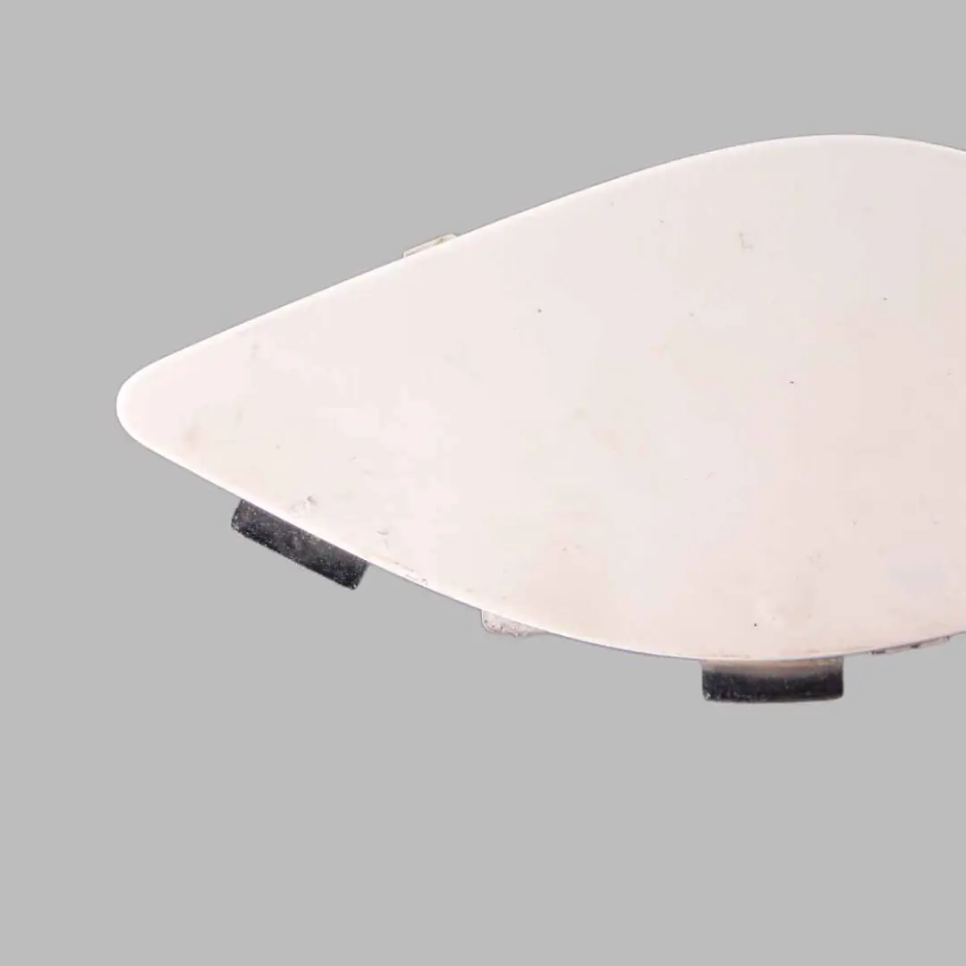 Mercedes W207 Parachoques Delantero Ojo Tapa Gancho Diamante Blanco - SKU A2078850123-DWM - Número de pieza A2078850123