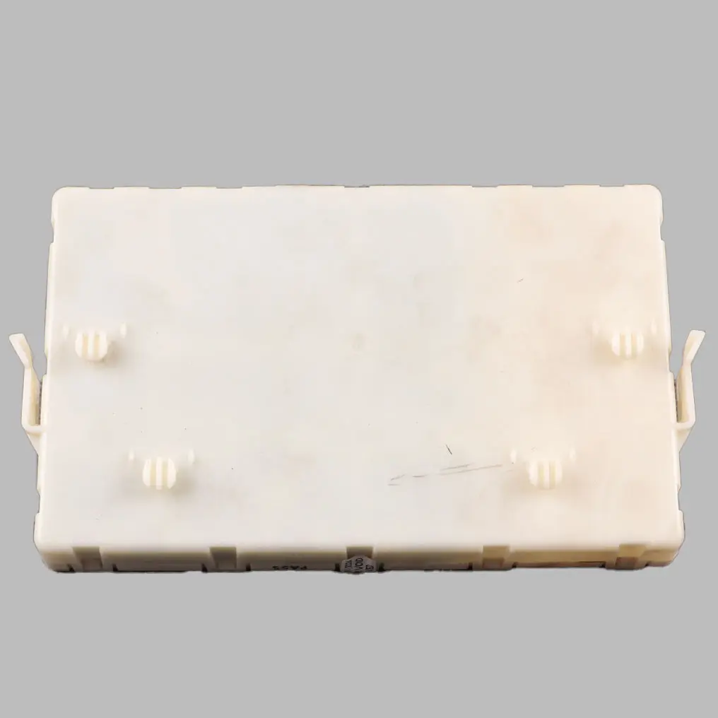 Module de porte arrière droite Control Unit ECU A2118703285 pour Mercedes W211 à propos du numéro de pièce A2079000600 Mercedes W211 Module de porte arrière droite Control Unit ECU A2118703285 - SKU A2079000600 - Numéro de pièce A2079000600