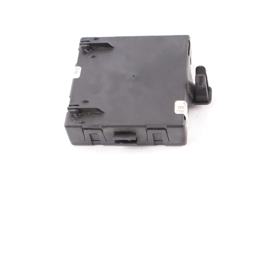 W207 Door Module Front Left N/S Control Unit ECU to Mercedes with Part number A2079002500 Mercedes W207 Door Module Front Left N/S Control Unit ECU - SKU A2079002500 - Part number A2079002500