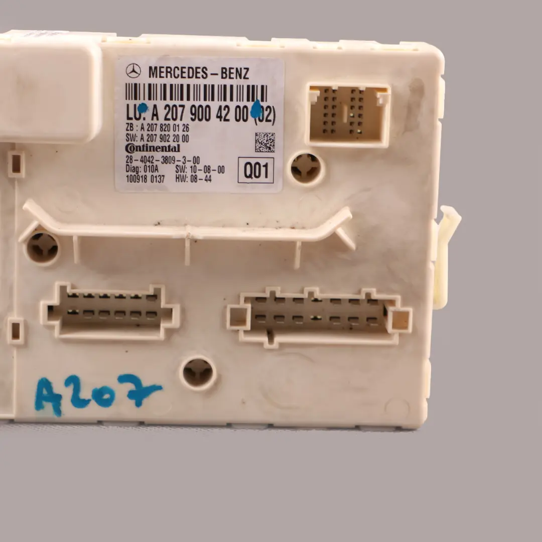 W207 A207 Convertible Roof Module Folding Top Control Unit to Mercedes with Part number A2079004200 Mercedes W207 A207 Convertible Roof Module Folding Top Control Unit - SKU A2079004200 - Part number A2079004200