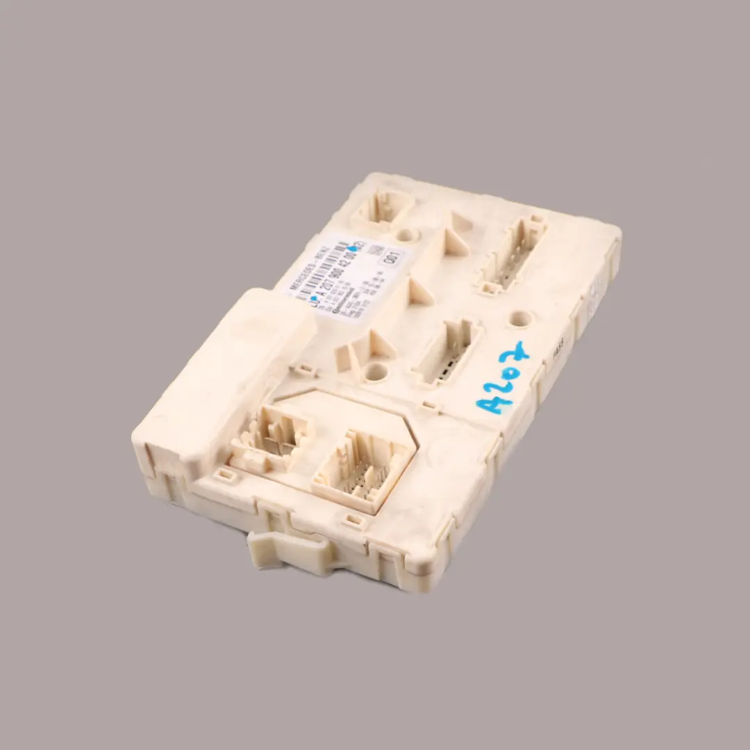 W207 A207 Convertible Roof Module Folding Top Control Unit to Mercedes with Part number A2079004200 Mercedes W207 A207 Convertible Roof Module Folding Top Control Unit - SKU A2079004200 - Part number A2079004200