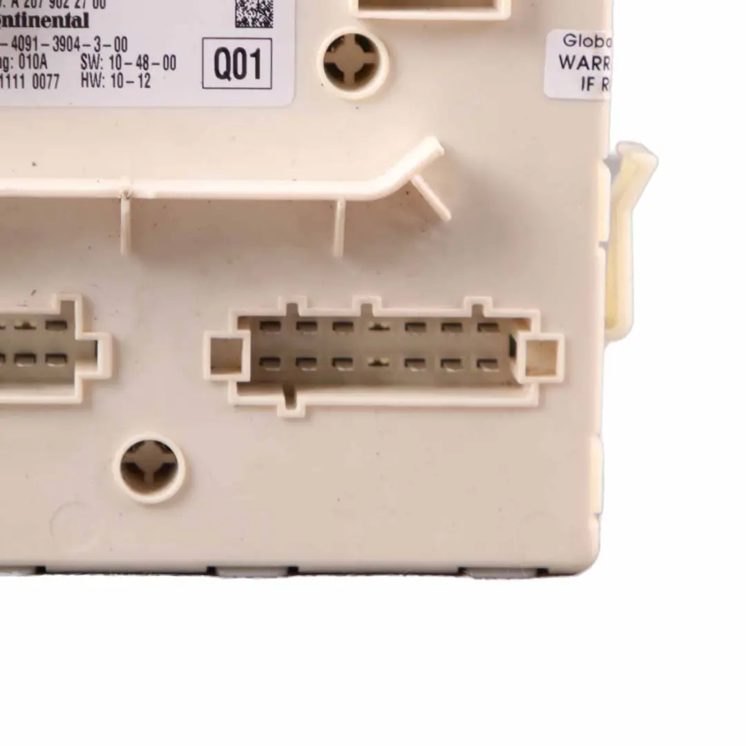 W207 A207 Convertible Roof Module Folding Top Control Unit to Mercedes with Part number A2079004500 Mercedes W207 A207 Convertible Roof Module Folding Top Control Unit - SKU A2079004500 - Part number A2079004500