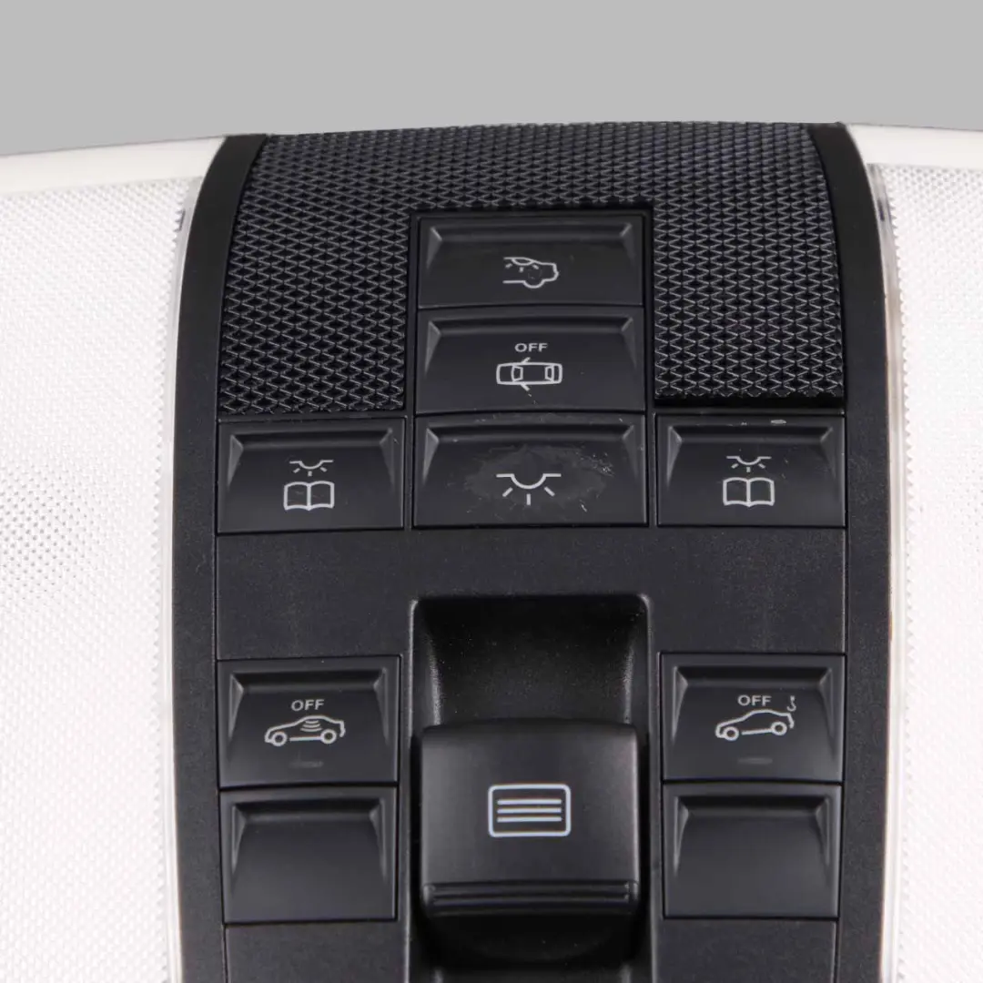 W207 Coupe Luz Techo Lectura Delantera Interruptor Negro para Mercedes con número de pieza A2079007700 Mercedes W207 Coupe Luz Techo Lectura Delantera Interruptor Negro - SKU A2079007700 - Número de pieza A2079007700