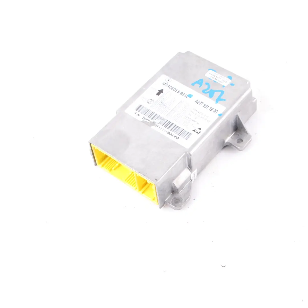 W207 A207 Moduł Sensor Poduszek Airbag do Mercedes o numerze A2079011900 Mercedes W207 A207 Moduł Sensor Poduszek Airbag - SKU A2079011900 - Numer Części A2079011900