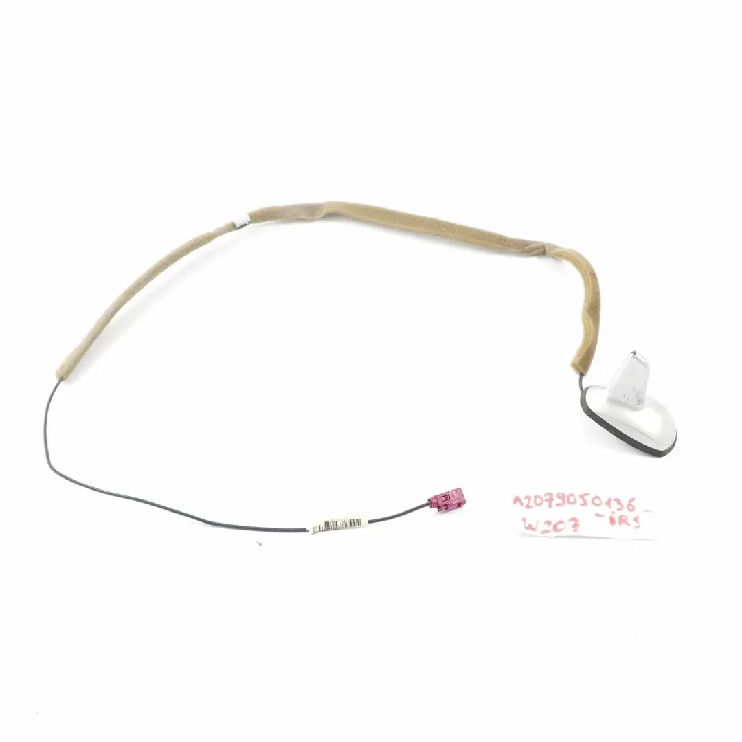  Antena de Techo Mercedes C204 C207 Coupe Aleta de Tiburón Aérea Iridium - 775 - SKU A2079050136-IRS - Número de pieza A2079050136