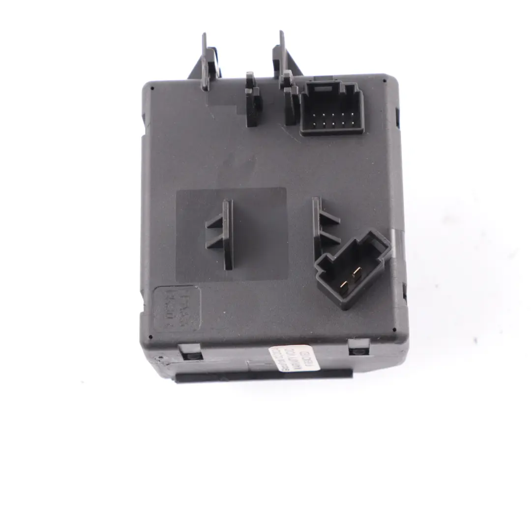 Lecteur clé Module commande distance serrure allumage pour Mercedes W204 à propos du numéro de pièce A2079057101 Mercedes W204 Lecteur clé Module commande distance serrure allumage - SKU A2079057101-1 - Numéro de pièce A2079057101