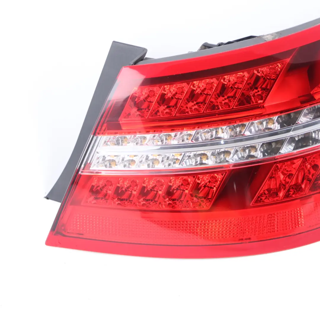 Luz Trasera Derecha Enchufe de Luz Trasera Cableado A0255452226 para Mercedes C207 con número de pieza A2079060258 Mercedes C207 Luz Trasera Derecha Enchufe de Luz Trasera Cableado A0255452226 - SKU A2079060258-1 - Número de pieza A2079060258