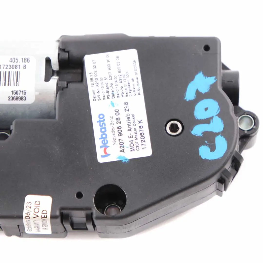 Techo corredizo Drive Mercedes W212 Unidad motor techo solar A2129002023 para con número de pieza A2079062800 Techo corredizo Drive Mercedes W212 Unidad motor techo solar A2129002023 - SKU A2079062800 - Número de pieza A2079062800