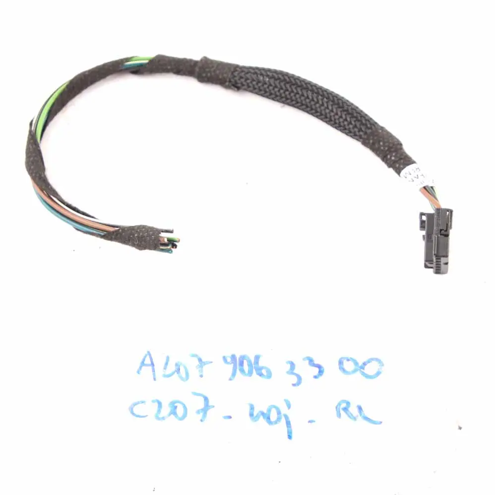 Mercedes W207 Feu arrière Gauche Taillight Plug Socket Wiring A0255452226 - SKU A2079063300-1 - Numéro de pièce A2079063300