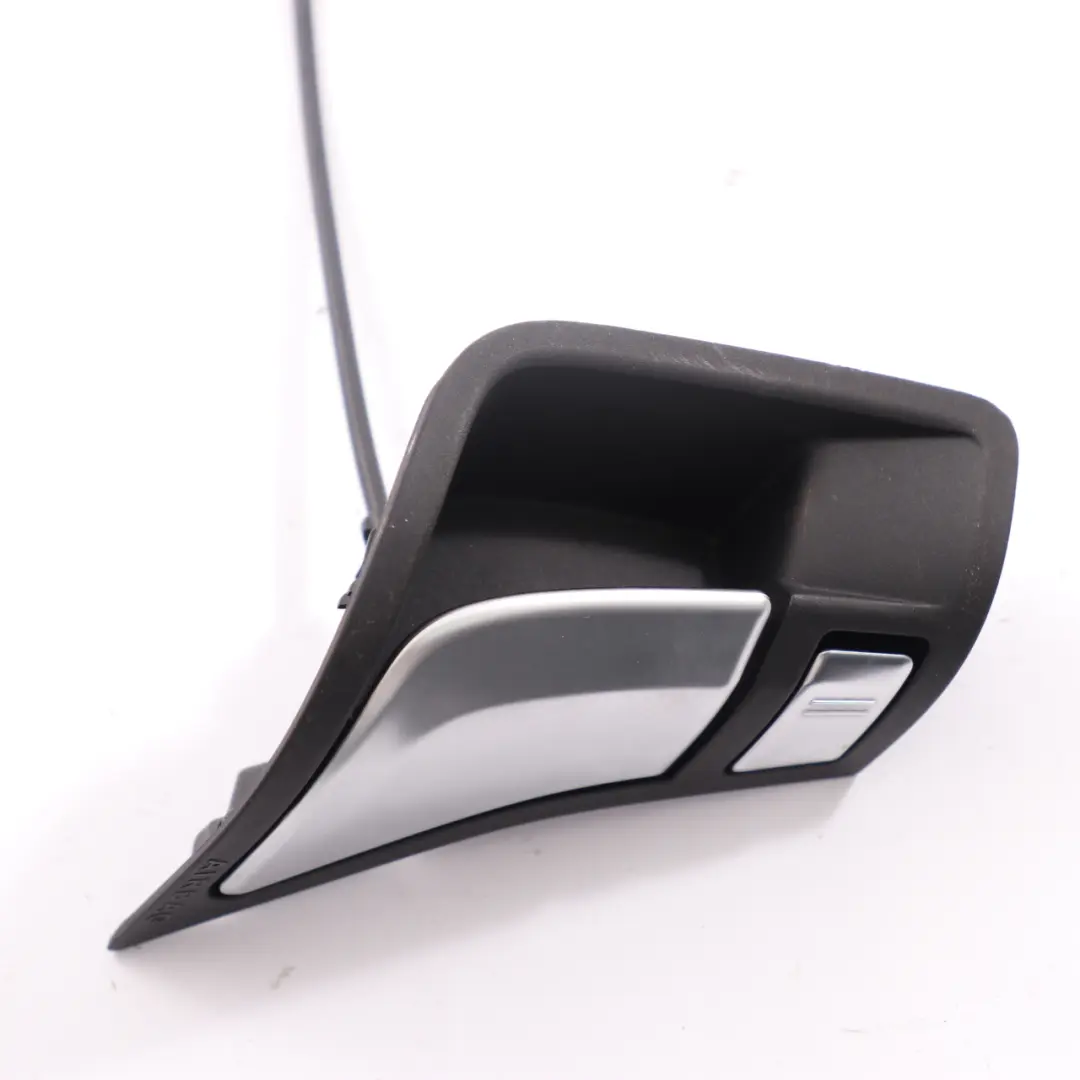 Entriegelungs griff Mercedes W204 W207 Coupe Bowden zug verkleidung für mit Teilenummer A2079100174 Entriegelungs griff Mercedes W204 W207 Coupe Bowden zug verkleidung - SKU A2079100174 - Teilenummer A2079100174