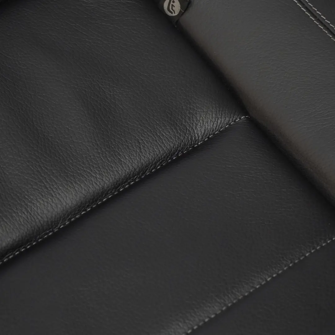 W207 Panchina Sedile Posteriore Coupé Divano Sedile Pelle Nera per Mercedes C207 con numero di parte A2079200050 Mercedes C207 W207 Panchina Sedile Posteriore Coupé Divano Sedile Pelle Nera - SKU A2079200050-1 - Numero di parte A2079200050