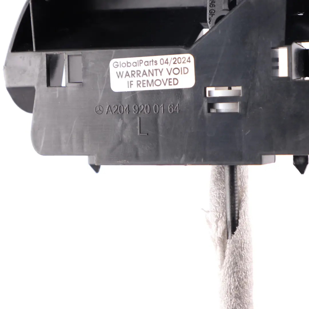 Poignée Verrouillage Dossier Arrière Rabattable Gauche pour Mercedes C204 à propos du numéro de pièce A2079200076 Mercedes C204 Poignée Verrouillage Dossier Arrière Rabattable Gauche - SKU A2079200076 - Numéro de pièce A2079200076