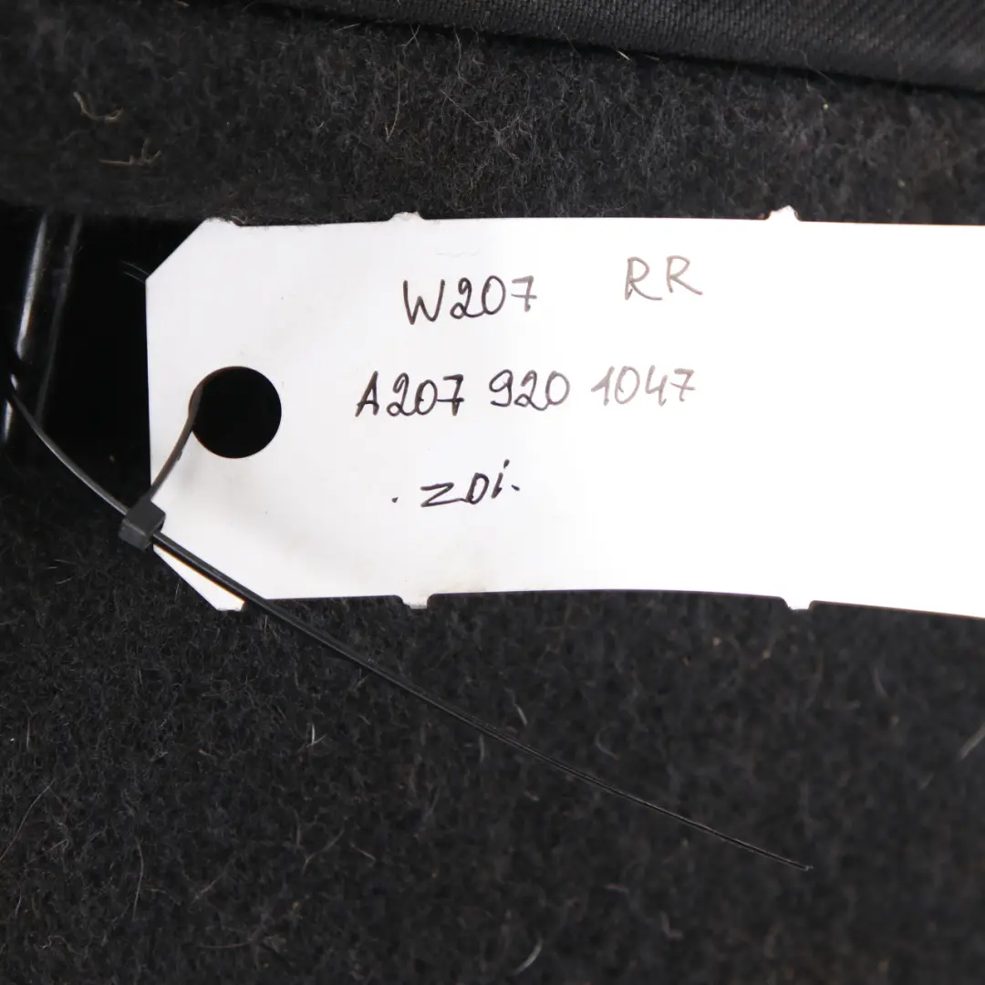  Dossier de siège Mercedes W204 W207 Coupé Arrière Droit Couverture en similicuir - SKU A2079201047 - Numéro de pièce A2079201047