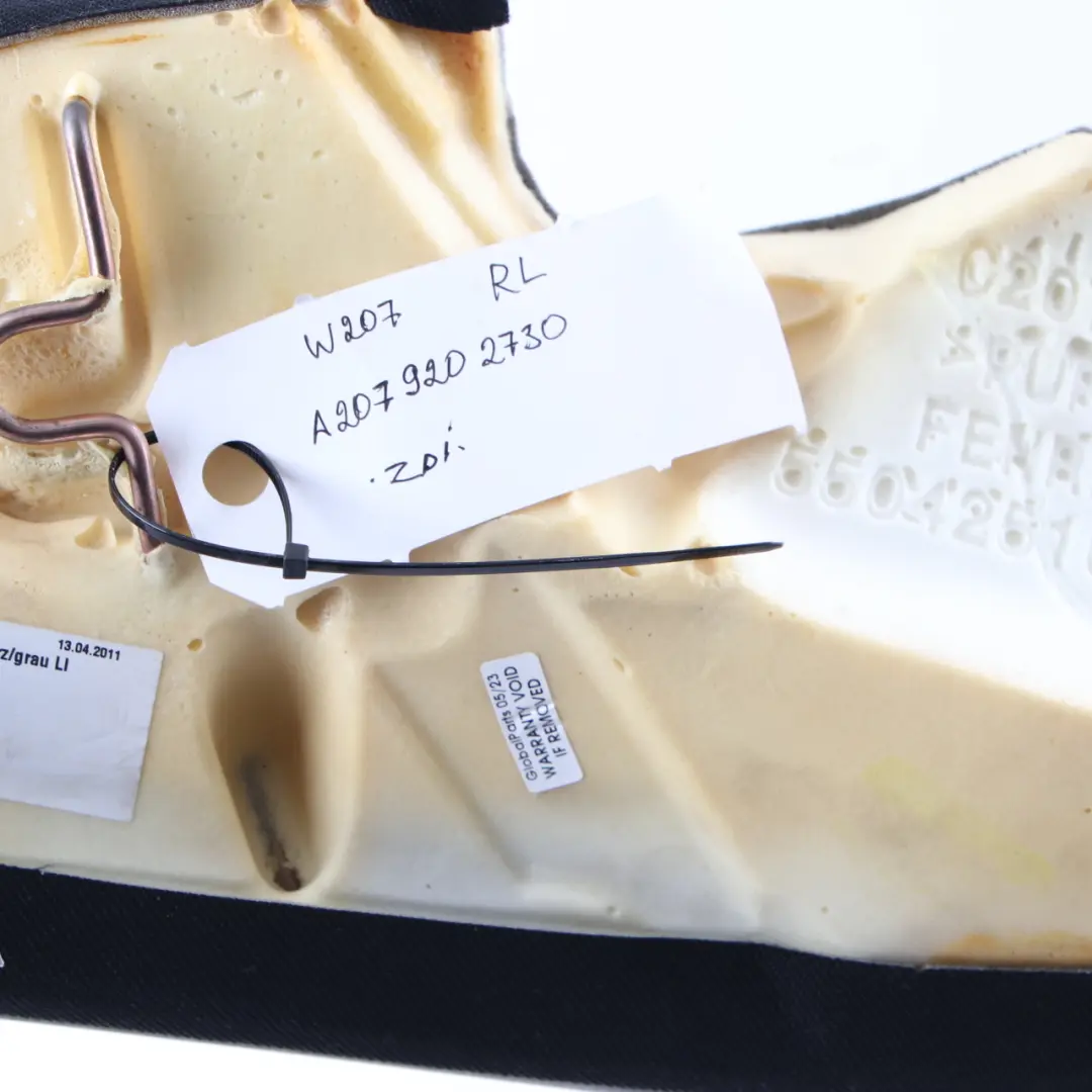 Asiento Lateral Mercedes C207 Trasero Izquierdo Embellecedor Acabado Cuero Negro para con número de pieza A2079202730 Asiento Lateral Mercedes C207 Trasero Izquierdo Embellecedor Acabado Cuero Negro - SKU A2079202730 - Número de pieza A2079202730