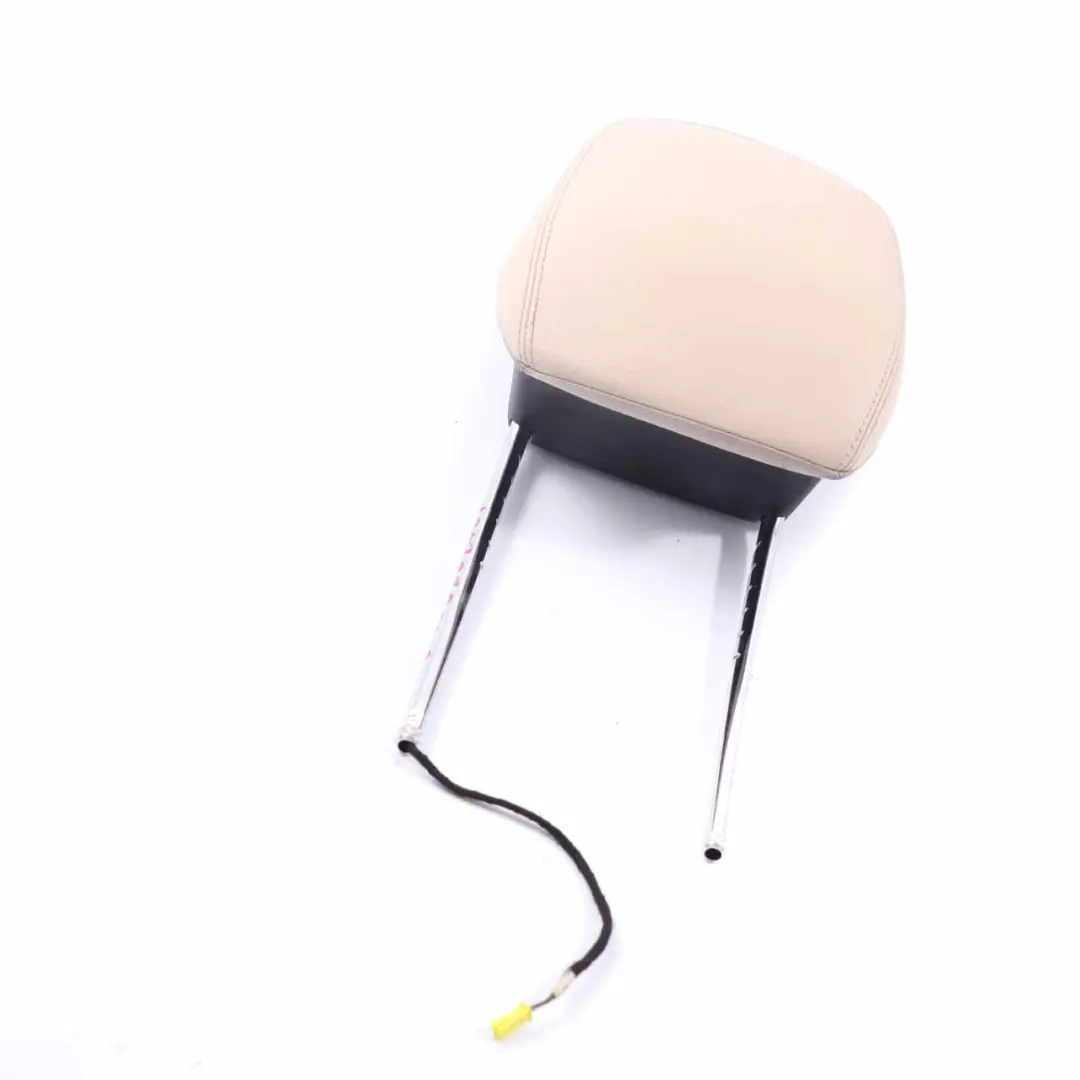 W207 Poggiatesta Sedile Anteriore Sinistro Destro Pelle Beige per Mercedes C204 con numero di parte A2079706850 Mercedes C204 W207 Poggiatesta Sedile Anteriore Sinistro Destro Pelle Beige - SKU A2079706850 - Numero di parte A2079706850