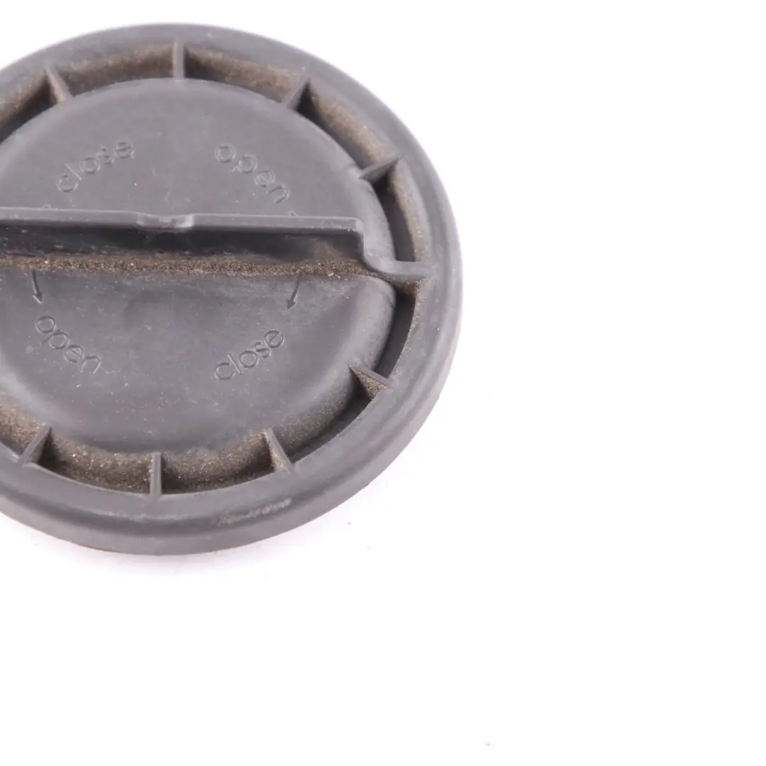 Mercedes ML W164 W176 W204 Cache-poussiere Pour Ampoule Phare 14735400 147354-00 - SKU A2088200249-1 - Numéro de pièce A2088200249
