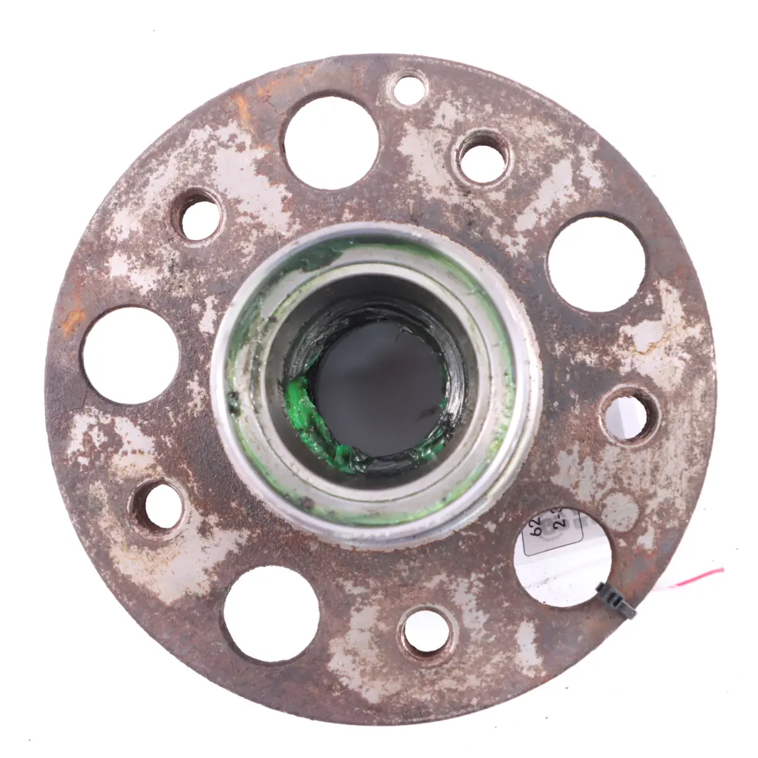 Buje Rueda Mercedes W203 C209 Cojinete Delantero Izquierdo Derecho para con número de pieza A2093300325 Buje Rueda Mercedes W203 C209 Cojinete Delantero Izquierdo Derecho - SKU A2093300325 - Número de pieza A2093300325