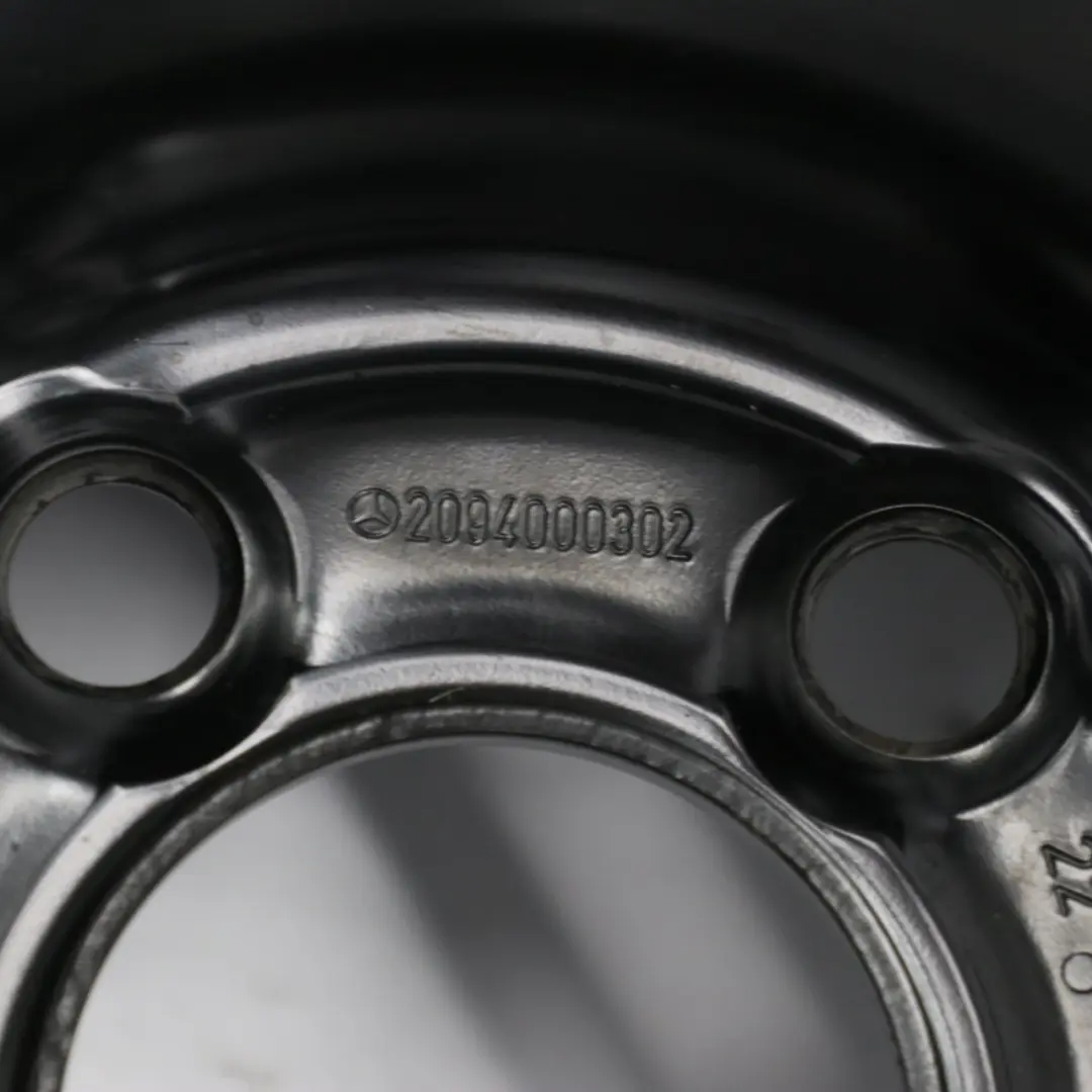 Ersatzrad Stahlreifen R17 7J ET:37 125/80 für Mercedes W203 C209 mit Teilenummer A2094000302 Mercedes W203 C209 Ersatzrad Stahlreifen R17 7J ET:37 125/80 - SKU A2094000302-1 - Teilenummer A2094000302