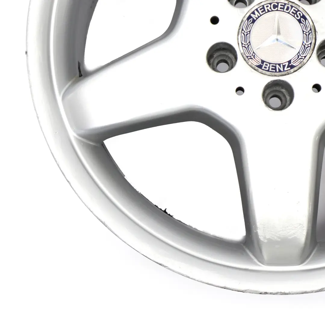 Leichtmetallfelge Vorne Silber 18" 7.5J ET:37 für Mercedes CLK W209 C209 mit Teilenummer A2094011602 Mercedes CLK W209 C209 Leichtmetallfelge Vorne Silber 18" 7.5J ET:37 - SKU A2094011602-2 - Teilenummer A2094011602