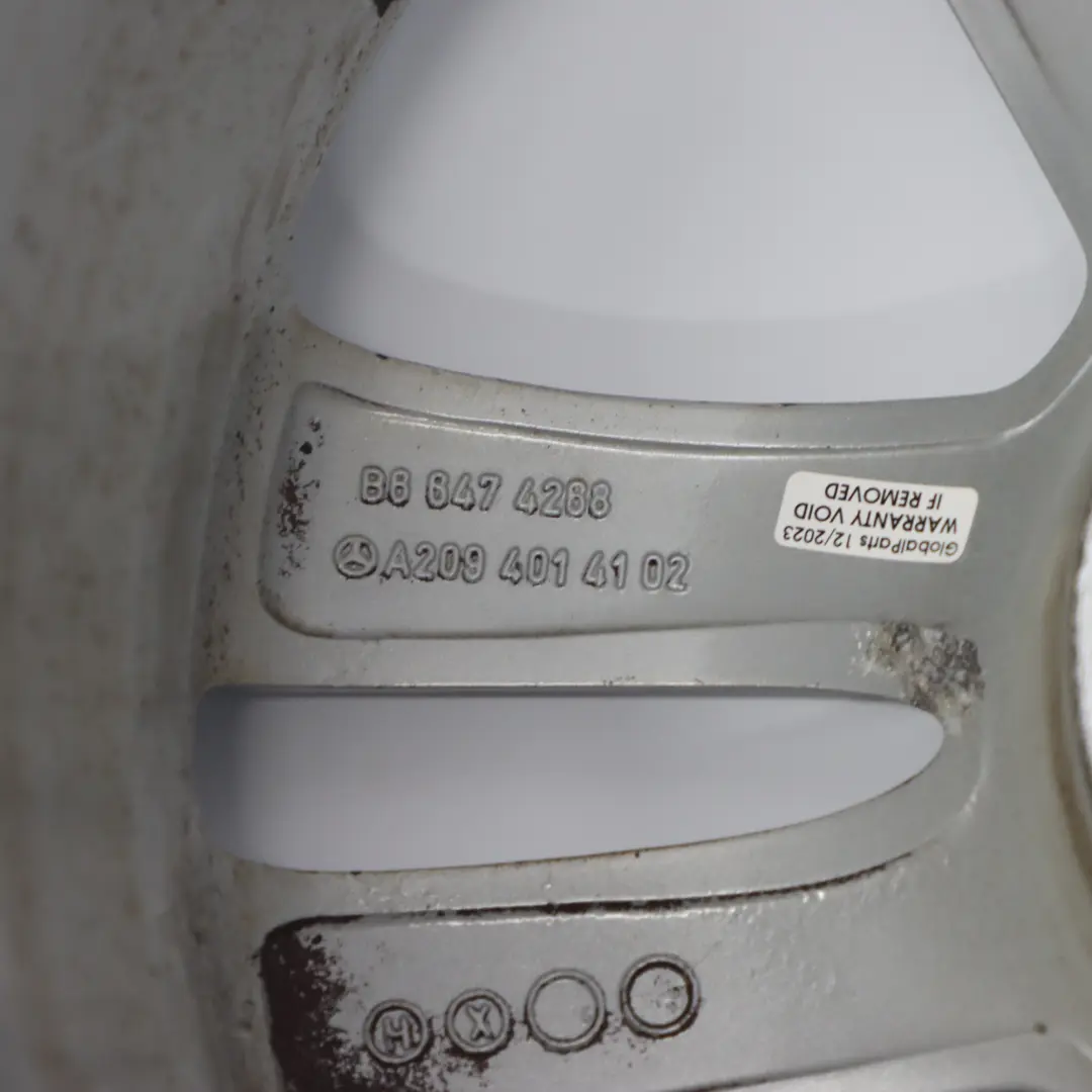 llanta de aleación plata de doble radio 17 "7.5J ET:36 para Mercedes C209 con número de pieza A2094014102 Mercedes C209 llanta de aleación plata de doble radio 17 "7.5J ET:36 - SKU A2094014102-1 - Número de pieza A2094014102